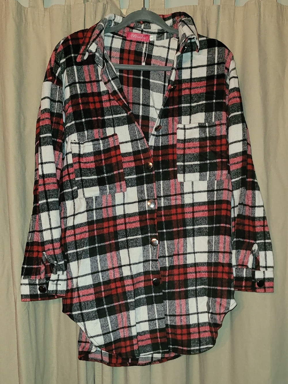 Naundefeis Plaid Button-Up Shirt in Pink, Black & White